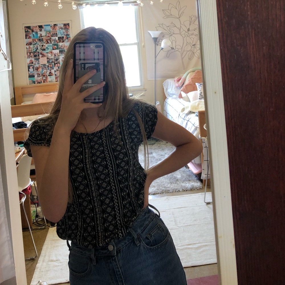black and white top
